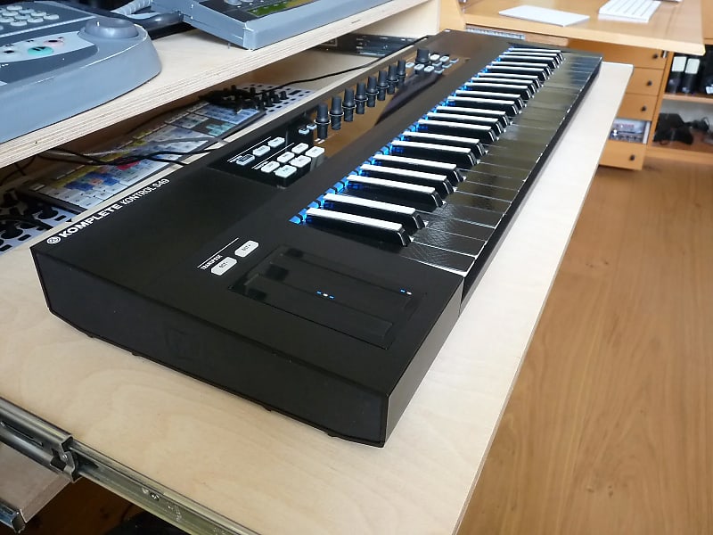 Touchkeys Native Instruments Komplete Kontrol S49 MK1 Late 2010's