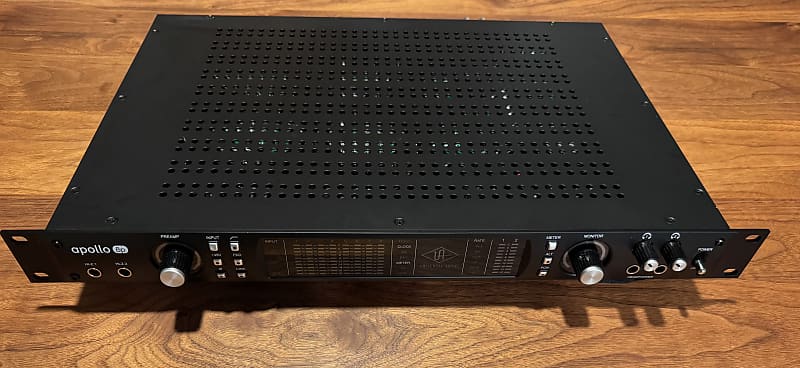 Universal Audio Apollo 8p QUAD Thunderbolt 2 Audio Interface | Reverb