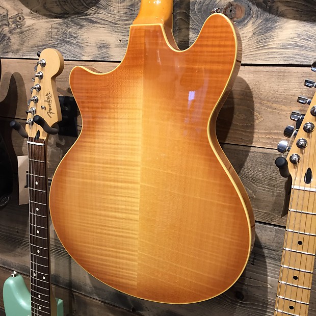 完璧わいふによる Classic TSH-1 Schecter Flamed Burst Natural Vintage Maple トップス