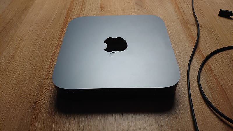 Apple MAc mini end 2018 8gb ram 128 gb ssd 3.6ghz - grey metal