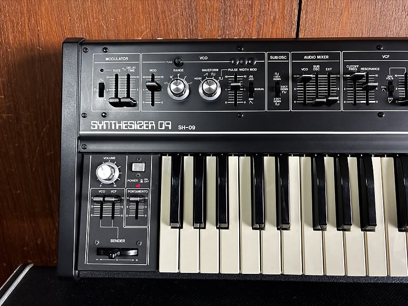 Roland SH-09 vintage analog synthesizer Roland's classic SH