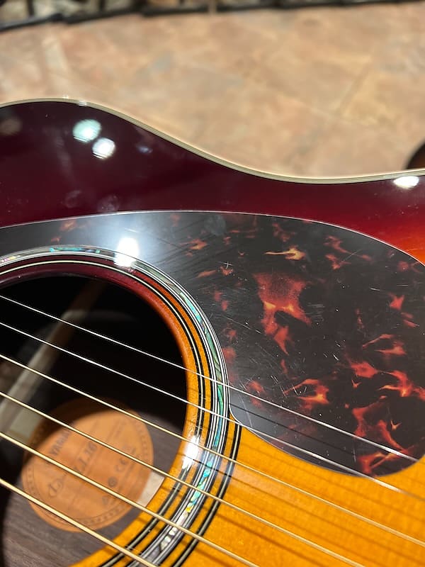 Yamaha LL16 Acoustic Guitar - Brown Sunburst (Floor Model