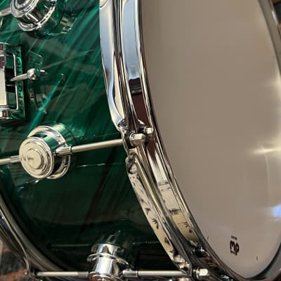 DW Collector's Series Oak Twisted Green Satin  6.5x14" Snare Drum image 5