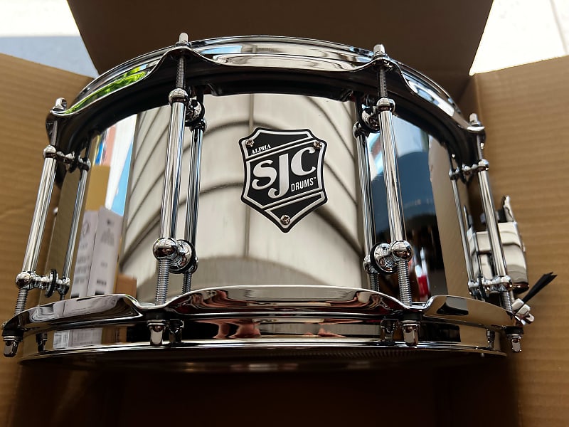 SJC 6.5 x 14 Alpha Brass Snare Drum - Polished Hammered Brass