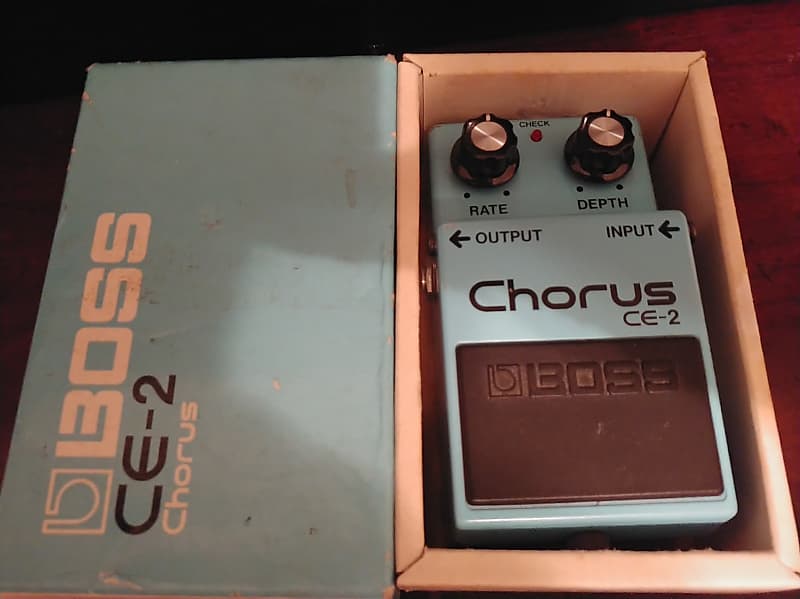 Boss CE-2