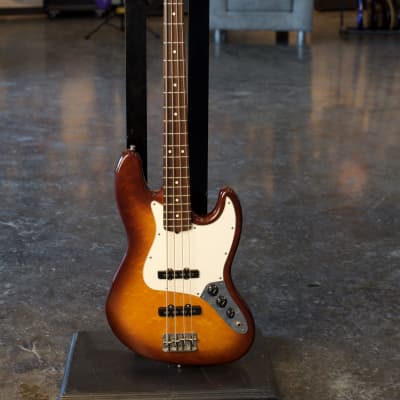 Fender Jazz Bass Special Edition Maple top image 1