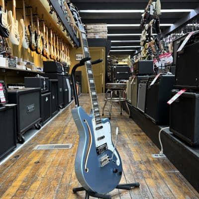 D'Angelico Limited Edition Premier Series Bedford SH Electric Guitar 2021 Ice Blue Metallic image 5