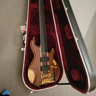 Carl Thompson Semi-Frills 36