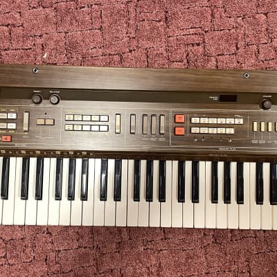 Casio CT-701 Casiotone Vintage Synthesizer