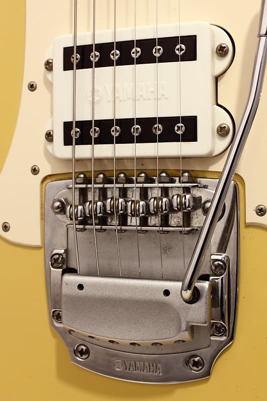 Yamaha SGV300 Flying Samurai Banana Yellow 2000 | Reverb