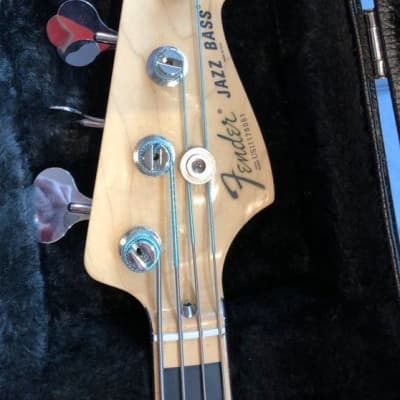 Fender American Vintage '75 Jazz Bass image 9