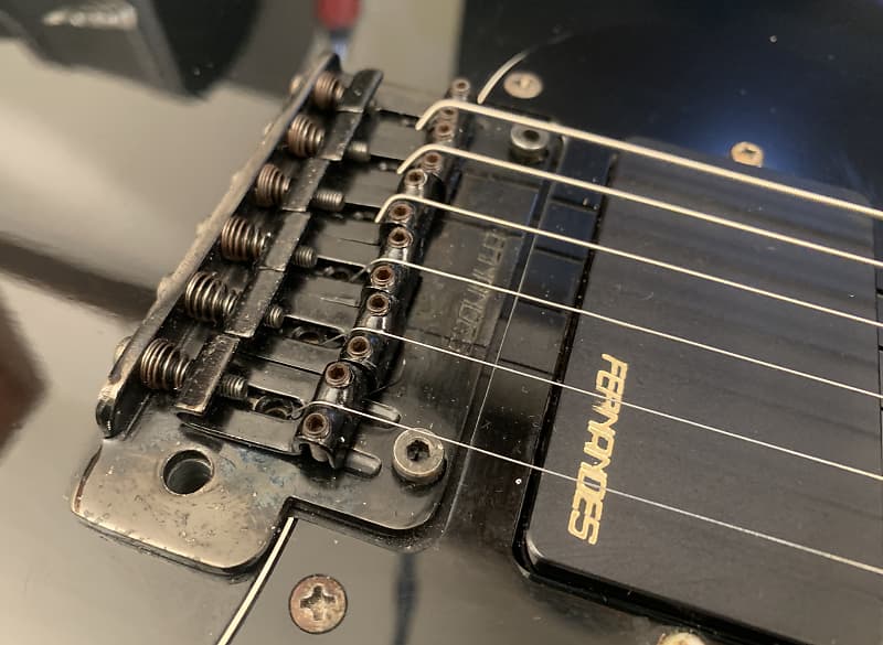 Rare Vintage Fernandes Revolver FR-40 SFR-512 Made in Japan Rare Vintage Fernandes Revolver FR-40 SFR-512 Made in Japan