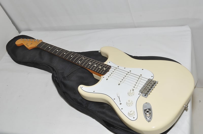 Fender Japan Stratocaster ST62-65L lefty model Electric Guitar Ref No.5824