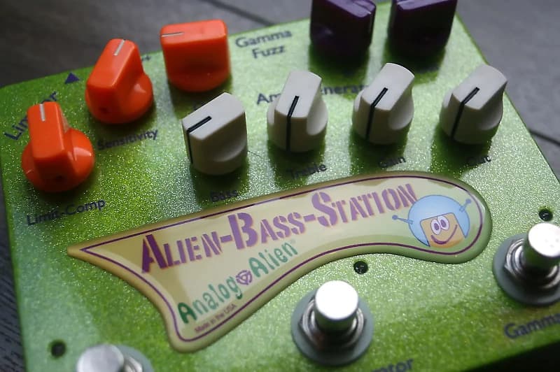 Analog Alien Alien Bass Station Alien Bass Station