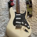Fender Stratocaster  2000s Off White