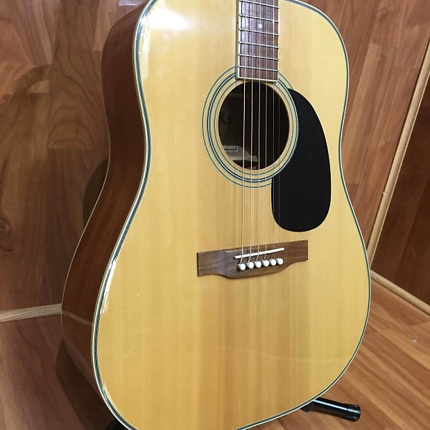 Arbor clearance acoustic guitar