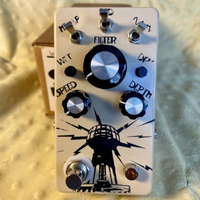 Hungry Robot Pedals Wardenclyffe Lofiペダル Hungry Robot Pedals Wardenclyffe Lofi Ambient Modulator