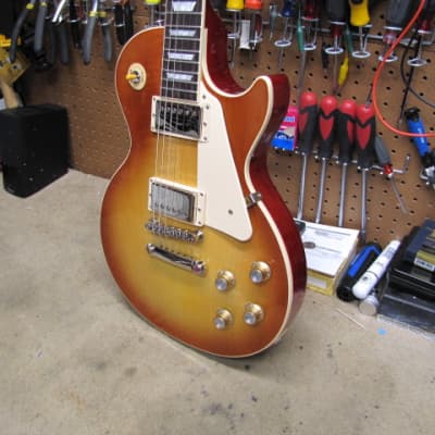 Gibson Les Paul Standard '60s 2022 - UNburst - Les Paul Standard 60s - NOS Never Retailed - You will be the 1st owner image 6