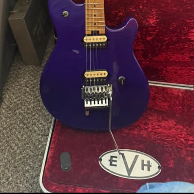 PEAVEY EVH WOLFGANG SPECIAL (USA made) electric guitars