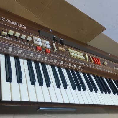 CASIO Casiotone 601, ANALOG keyboard - organ from 1981