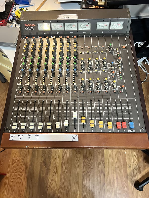 TASCAM M308 Mixer Reverb