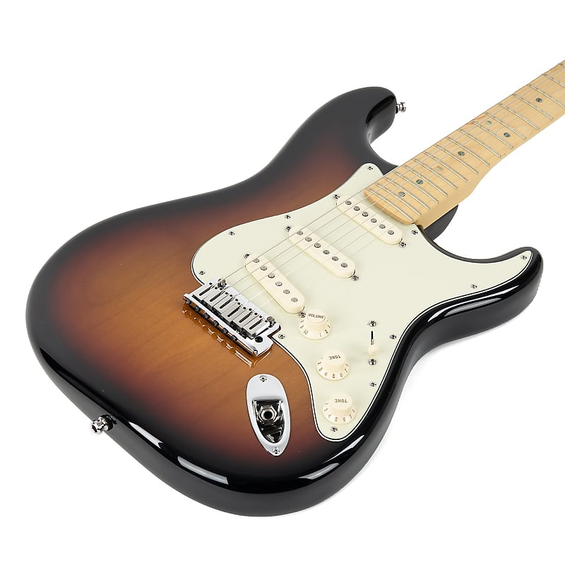 Fender American Deluxe Stratocaster 2004 - 2010 image 3