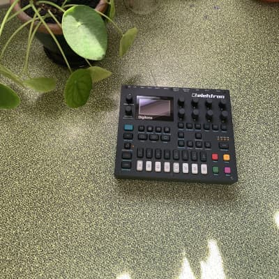 Yamaha PLG100-DX Boxed! (DX7 for motif/rack, motifES, rackES