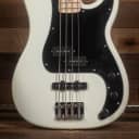 Squier Affinity Series Precision Bass PJ, Maple FB, Olympic White