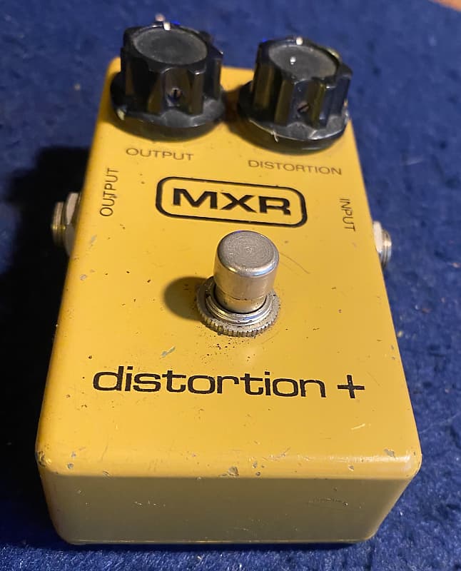 MXR Distortion + 1979 - Blok Logo