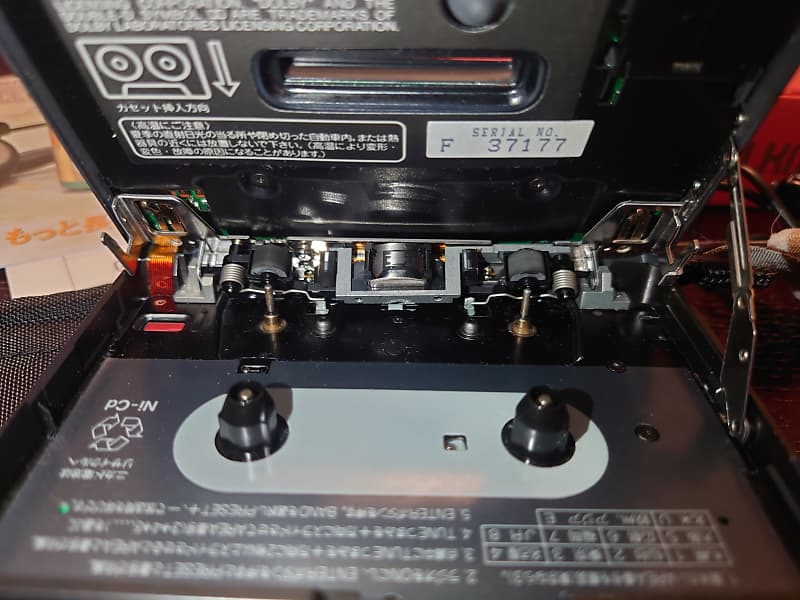 Sony WM-GX711 Walkman Portable Cassette Recorder 1984 - 1994