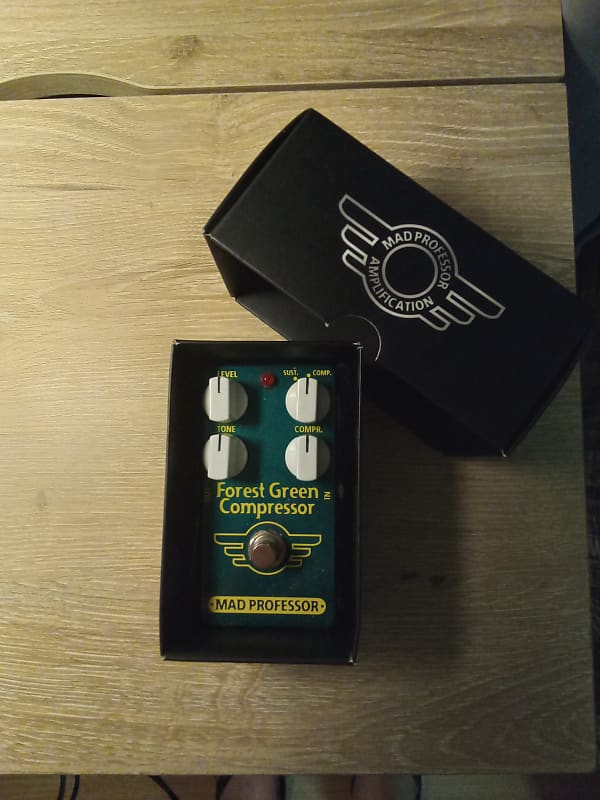 Mad Professor Forest Green Compressor