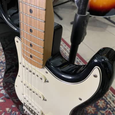 Fender Stratocaster Standard Mexico 2004 + Wilkinson VSVG + Don Grosh 60s image 5
