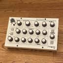 Moog Minitaur Analog Bass Synthesizer (Limited Edition WHITE)