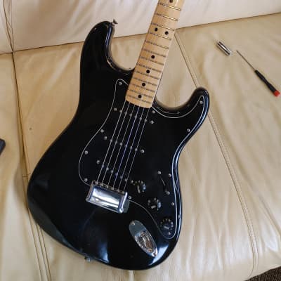 Fender Stratocaster with Maple Fretboard 1981 Black image 14