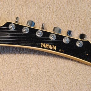 RARE Yamaha SGV 800 Electric Guitar Black Sparkle Tremolo