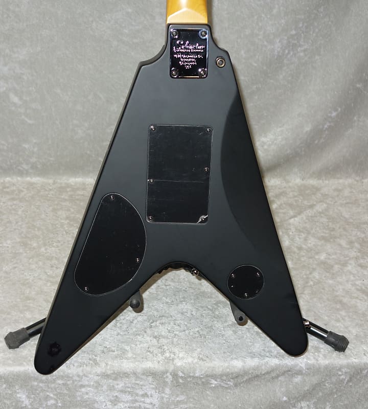 Schecter Diamond Series Damien V1 V-1 FR electric guitar in