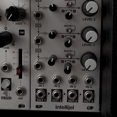 Intellijel Quad VCA Eurorack Synth Module | Reverb