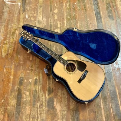 Yamaha L-8 acoustic guitar c 1979 Rosewood original vintage