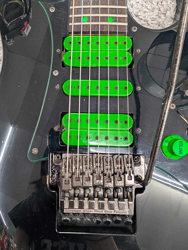 ギター Ibanez universe uv-7 BK 1991 Ibanez Universe Black & Green UV7BK 784 - Liberty Music