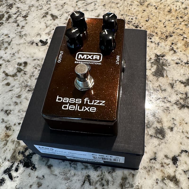 MXR M84 Bass Fuzz Deluxe