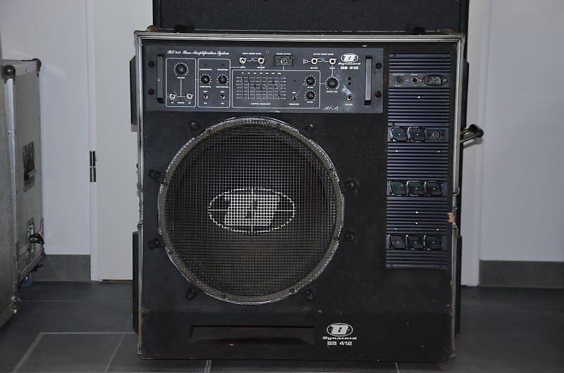 Dynacord BS412*300 bass combo*great vintage tone*equipped with electro voice speaker*with roadcase image 1