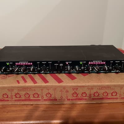 dbx 166A 2-Channel Compressor/Limiter - Previously Owned