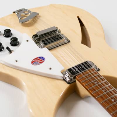 Rickenbacker 330/12 Semi-hollow 12-string Electric Guitar - Mapleglo image 5
