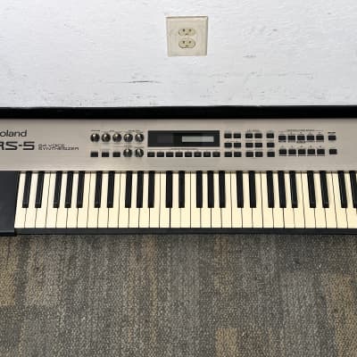 Roland RS-5 Synthesizer Keyboad