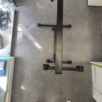 K&M 18820 Omega Pro Keyboard Stand 2020s - Black image 7