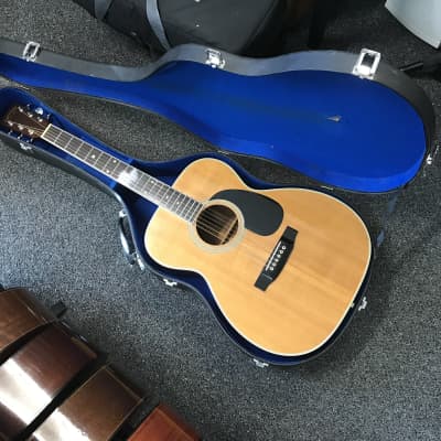 Takamine F310S acoustic guitar ( model similar to Martin 000-28 ) in very good-excellent condition with vintage hard case image 3