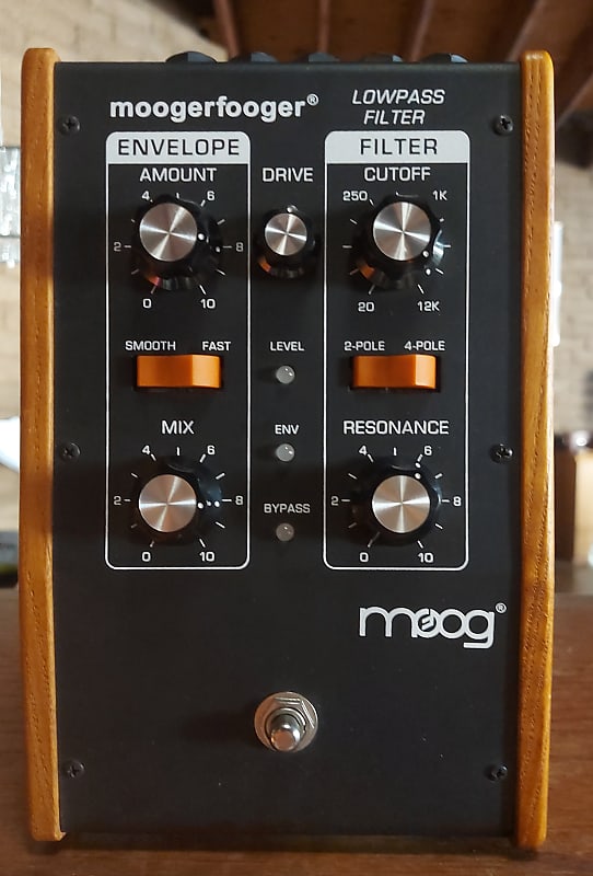 ギター Mooger fooger MF-101WH low pass filter hqdefault.jpg