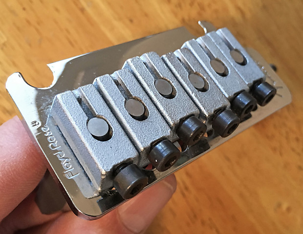 Mini floyd rose top