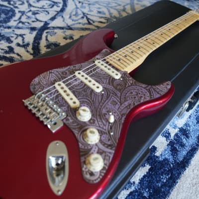 Fender American Special Stratocaster - Candy Apple Red image 2