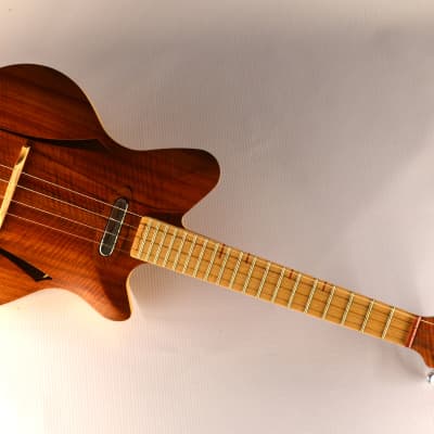 Murray Kuun Guitars Roxy archtop ukulele 2022 natural woods image 2